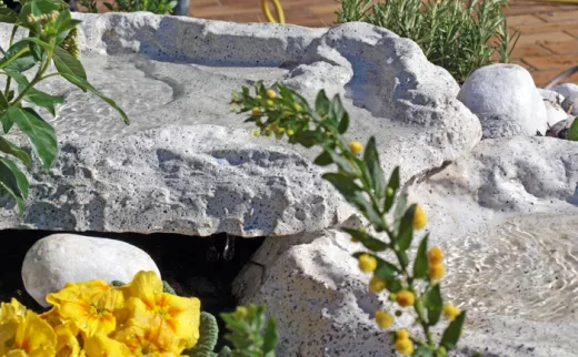 Bachlaufschale, Bachlauf, Wasserspiel, Wassertreppe, Wasserkaskade Granit