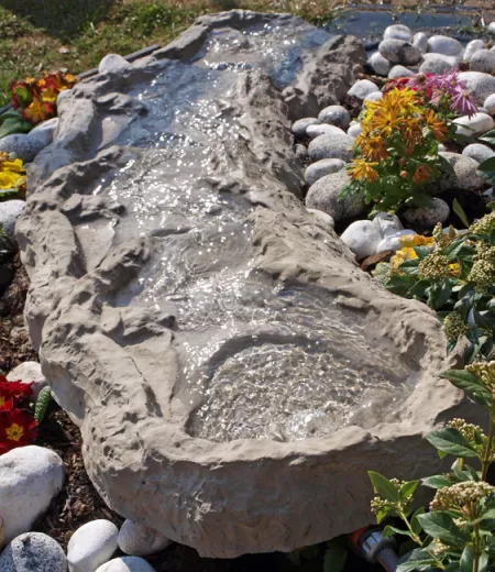 Bachlauf, Bachlaufschale, Wasserspiel, Wassertreppe, Wasserfall Grüner Bach