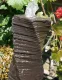 Wassersäule gedreht, Wasserspiel, Springbrunnen schwarze Säule