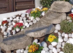 Bachlauf, Bachlaufschale, Wasserspiel, Wassertreppe, Wasserfall Grüner Bach